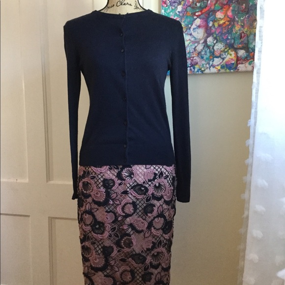 Ann Taylor Crochet Pencil Skirt 4P - Picture 8 of 8